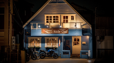 カナディアンカフェ＆バー Ride On!